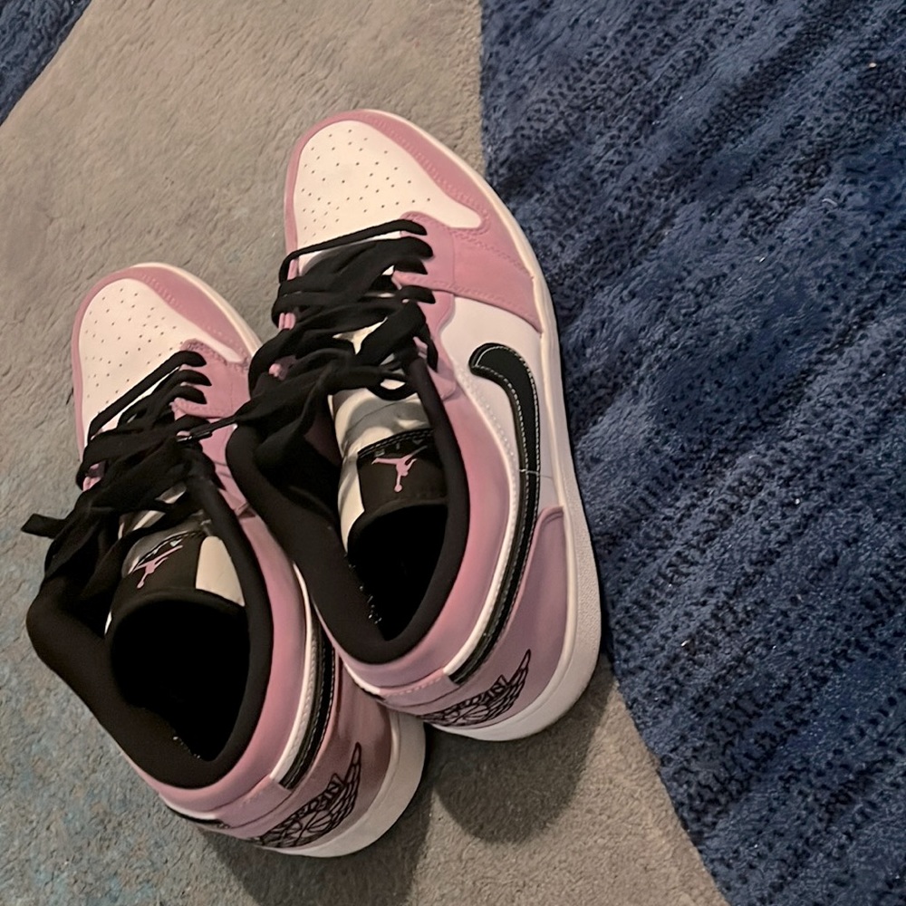 Jordan 1 low